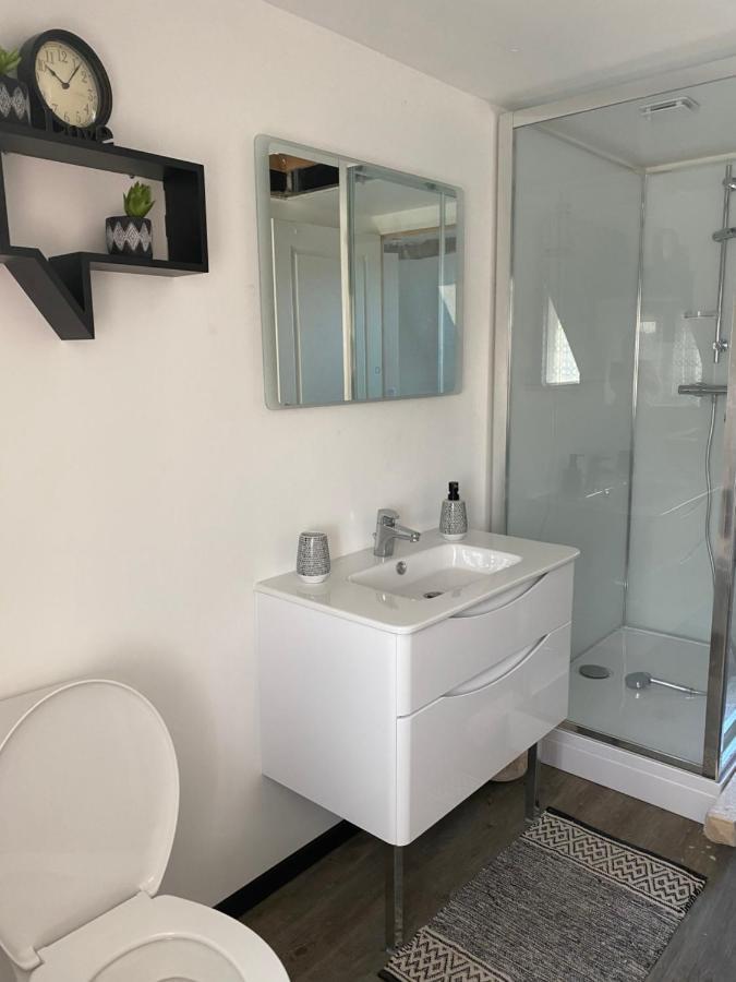 Appartement contemporain Dange-Saint-Romain Exterior foto