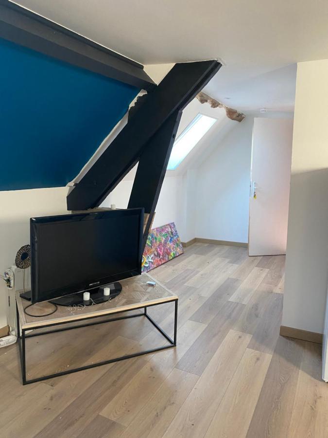 Appartement contemporain Dange-Saint-Romain Exterior foto